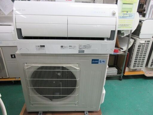 K01545　三菱　中古エアコン　主に23畳用　冷7.1kw／暖8.5kw
