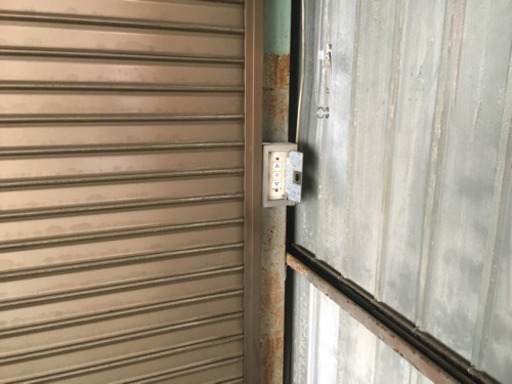 電動シャッター　ガレージ　車庫