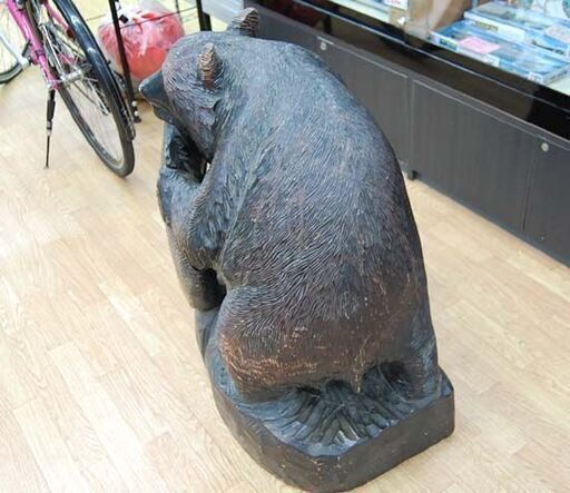 大型 木彫り クマ 高さ77cm 咥え鮭 オブジェ インテリア 飾り物 札幌市 清田区 平岡