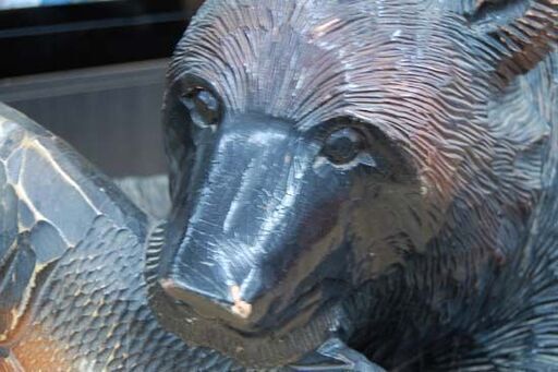 大型 木彫り クマ 高さ77cm 咥え鮭 オブジェ インテリア 飾り物 札幌市 清田区 平岡