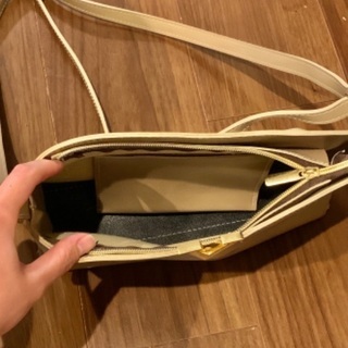 未使用　ベージュ　バッグの画像