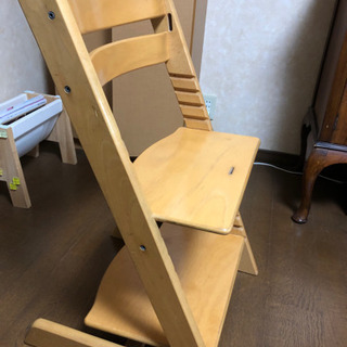 トリップトラップチェア