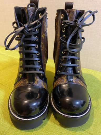 ヴィトン スタートレイルラインアンクルブーツ