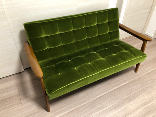 カリモク60 モケットグリーン　ソファ