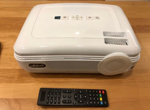 [限定値段]9800円➡︎9000円　プロジェクター　映画　ホームシアター