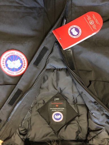 【新品タグ付き、未使用】希少XSサイズ　カナダグース？ダウンジャケット Canada goose
