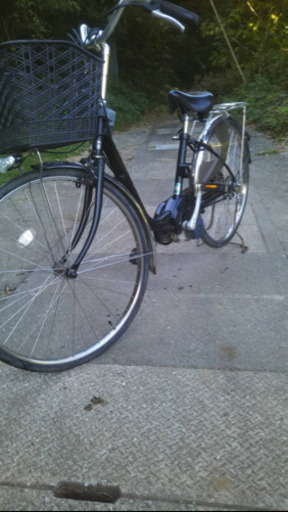 電動アシスト自転車　黒