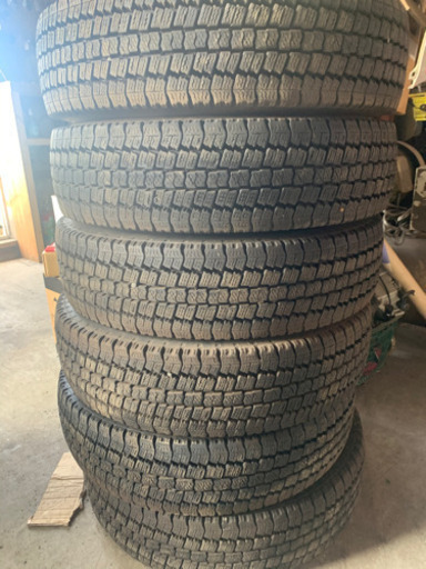 205/85/16 トラックタイヤ スタッドレス