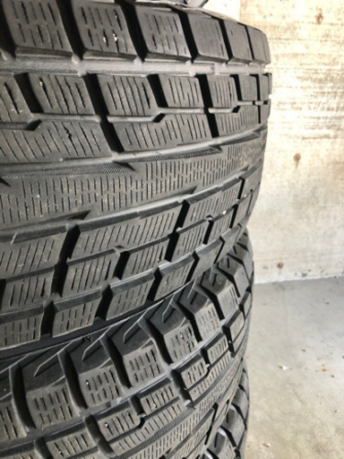 YOKOHAMA！スタッドレスタイヤ　溝あり　265/70R16