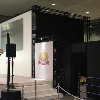 遊びがてらの見学でも大歓迎‼︎ 独立できるまでサポート致します。イベント、展示会、内装施工、配送などの画像