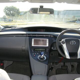 自社ローン★保証人無★全国対応★PRIUS L★人気のパールホワイト★カラーバックカメラ★車検R3年8月★5人乗りの画像
