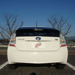 自社ローン★保証人無★全国対応★PRIUS L★人気のパールホワイト★カラーバックカメラ★車検R3年8月★5人乗りの画像