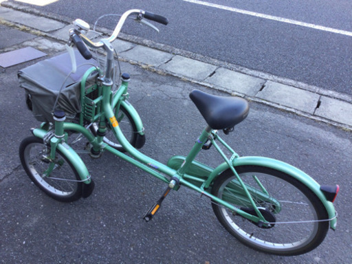 中古　　三輪自転車　前2輪　ブリヂストン　前ニ輪16✖️1.75   後輪　20✖️1.75   前　16インチ　後　20インチ　防犯登録解除済み　低速走行自転車