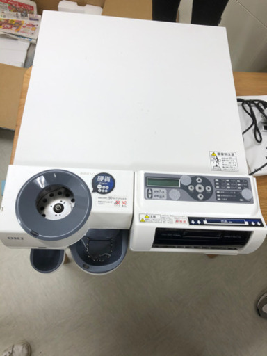 硬貨紙幣釣り銭機　セルフレジにも！