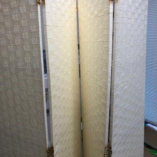 折りたたみパーテーションの画像