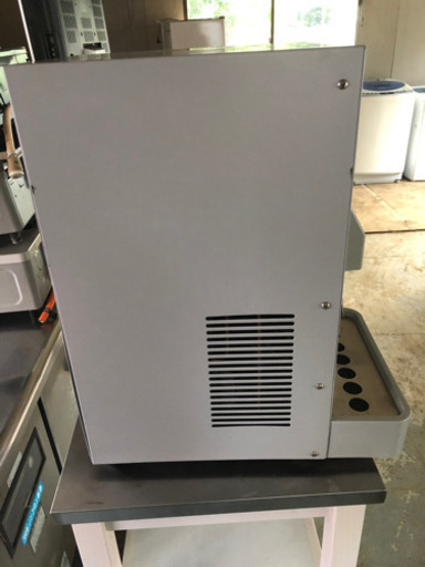 日立 ウォータークーラー RW-144P 2L 2016年製　業務用ウォータークーラー/厨房機器/店舗用品