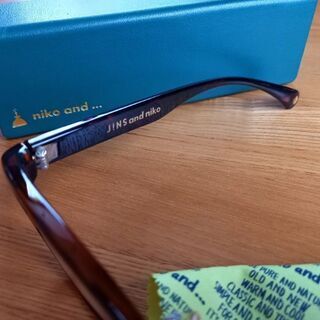 JINS×niko and… だてメガネの画像