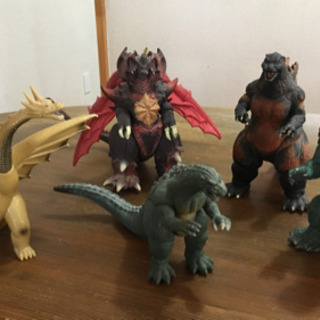 ソフビ5体　ゴジラ•ガメラ•キングギドラなど