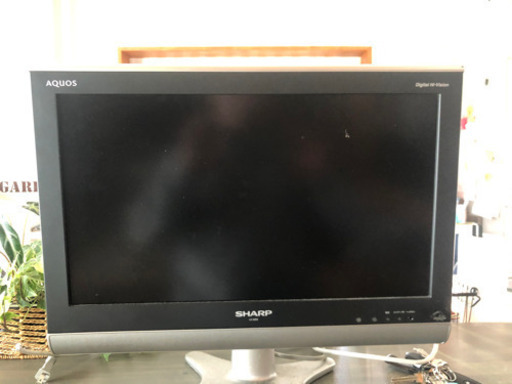 SHARP AQUOS  液晶テレビ　20インチ