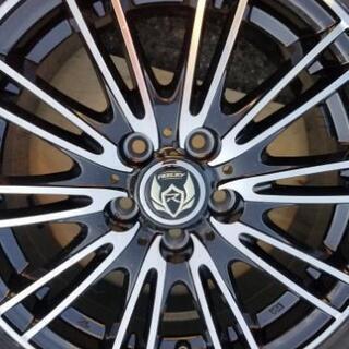 スタッドレスタイヤ　未使用　ホイール付きの画像