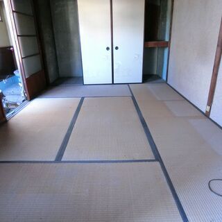 西区　【現状渡し】　戸建貸店舗！　路面店です！　工事期間として家賃3ヶ月フリーレント付き！　　重飲食・軽飲食・サロン系・塾等ＯＫ！　内外装リフォーム可能！　 - 不動産