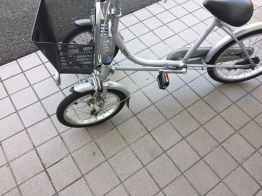 取りに来られる方限定!　BRIDGESTONE(ブリヂストン)の三輪自転車です!