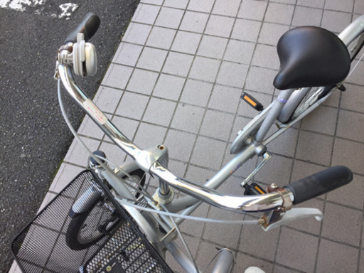 取りに来られる方限定!　BRIDGESTONE(ブリヂストン)の三輪自転車です!