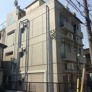 🌸祐天寺駅　徒歩13分　1K　65,000円🌷メグロシティハウス101号室🏠コインランドリーあり✨商店街沿いに立地🌞防火・防音🌼 - 不動産