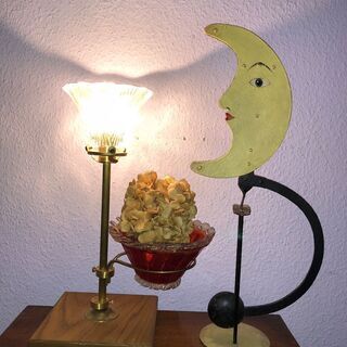 プラントターホルダー付き　テーブルランプ