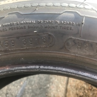 スタッドレスタイヤ　175/65R15 2本セットの画像