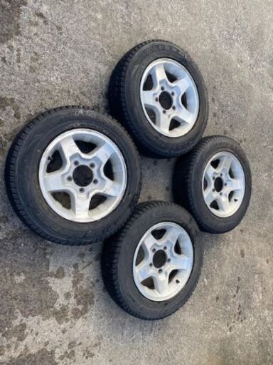 ジムニー用　中古ブリヂストン　スタッドレスタイヤ・アルミホイールセット１台分　早い者勝ち