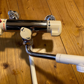 シャワー付き混合水栓の画像