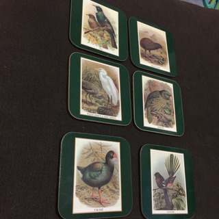 コースター。鳥のデザイン。新品です。鳥好きの方に最適。の画像