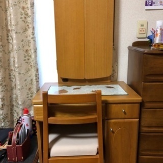 譲り先決まりました【女性必見】【美品】化粧ドレッサー