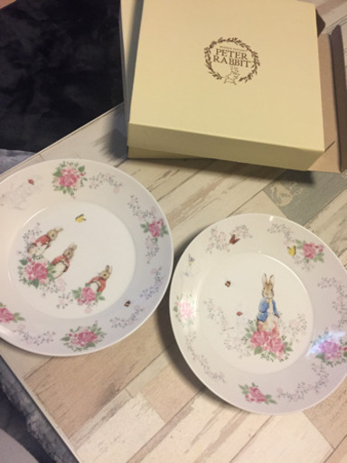 新品未使用 美品 ピーターラビット 大皿 セット