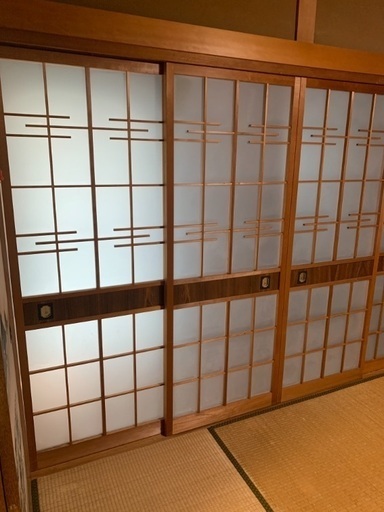 ガラス戸