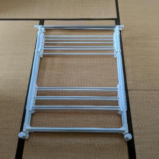 室内用　物干し台　受け取り者決定しました