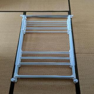 室内用　物干し台　受け取り者決定しました