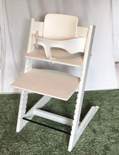 ［引取希望］トリップトラップ ホワイト 新型 V2 ベビーガード セット