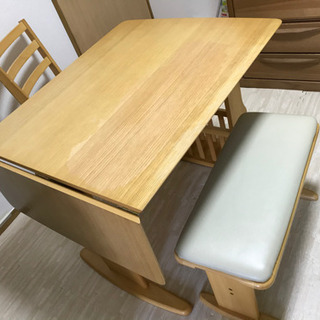 ニトリダイニングテーブルセット 回転椅子 ベンチ