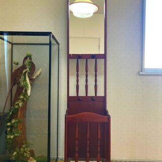 ★値下げ中!!USED・高さ170㎝×横36㎝!!鏡付きの傘立て...
