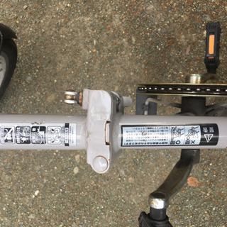 折り畳み自転車の画像