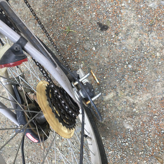 折り畳み自転車の画像