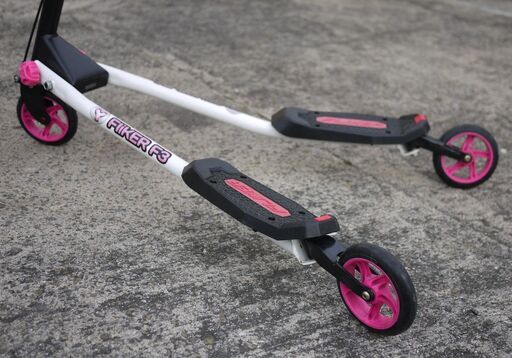 Y-Fliker Yフリッカー F3 FLOWER SERIES フロウ 3輪 折りたたみキックボード ホワイト×ピンク ヤマダモール | Yvolution Y Fliker Yフリッカー A1 キックスクーター 
