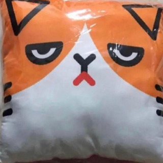 新品 ふてニャン クッションとお父さんクッション（中綿）の画像