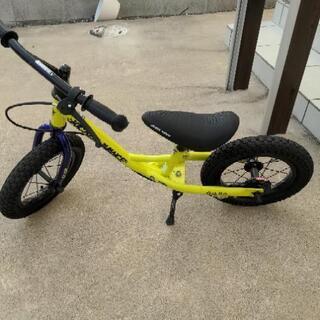 KICKER AVANCE ストライダー