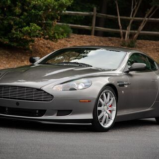 DB9 アストンマーティン　グレー