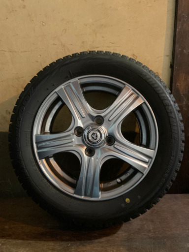 VELVAホイール＆スタッドレスタイヤ　４本セット