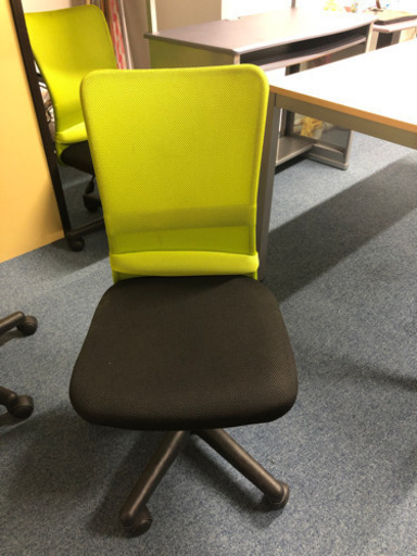 事務用品　イス　高さ調整可　残り三脚