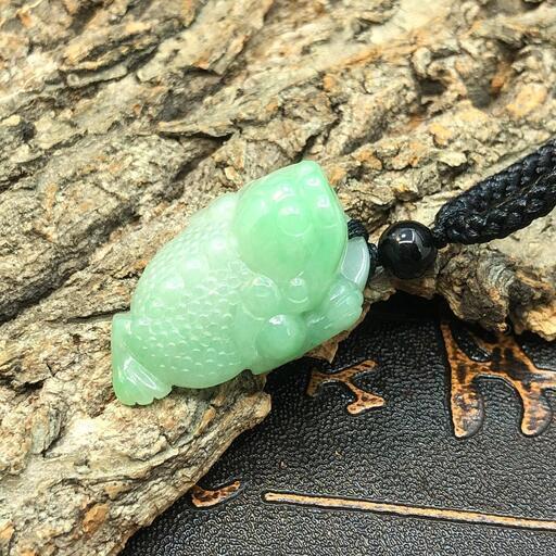 本翡翠　ペンダント  ネックレス 金蟾 ミャンマー産　ヒスイ A貨　鮮緑　陽緑　誕生日プレゼント 縁起物 金運　鑑別書付 202207